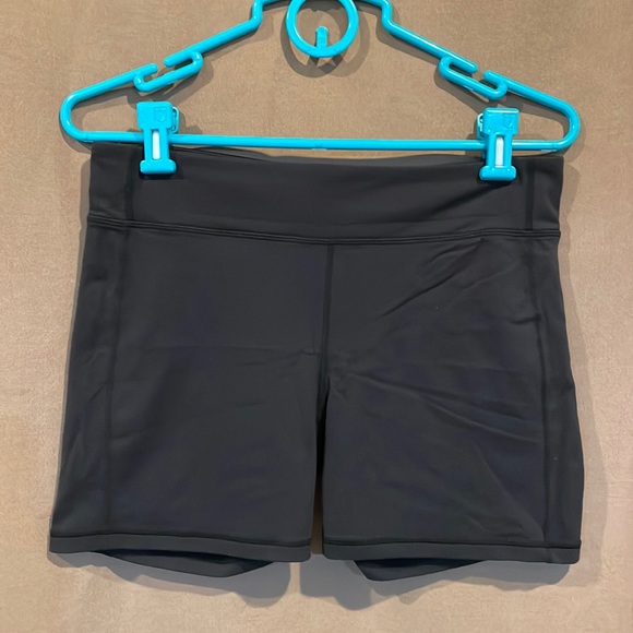 Athleta Shorts! (M) - Picture 1 of 4